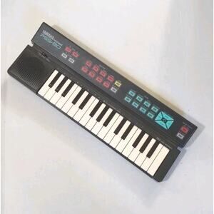 Vintage Yamaha PortaSound PSS-80 Electronic Keyboard Synthesizer Works!